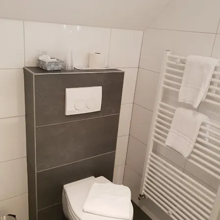 Eperland 3* إيبين
