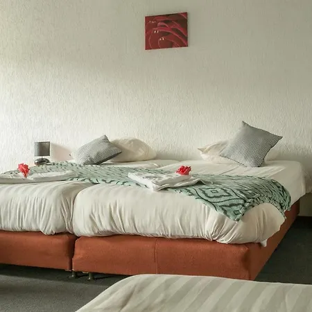 מלון Eperland 3*