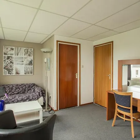 מלון Eperland 3*