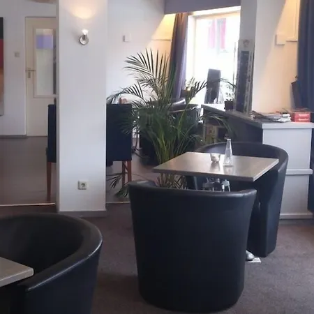 Eperland 3*