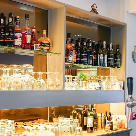 Otel Eperland 3*